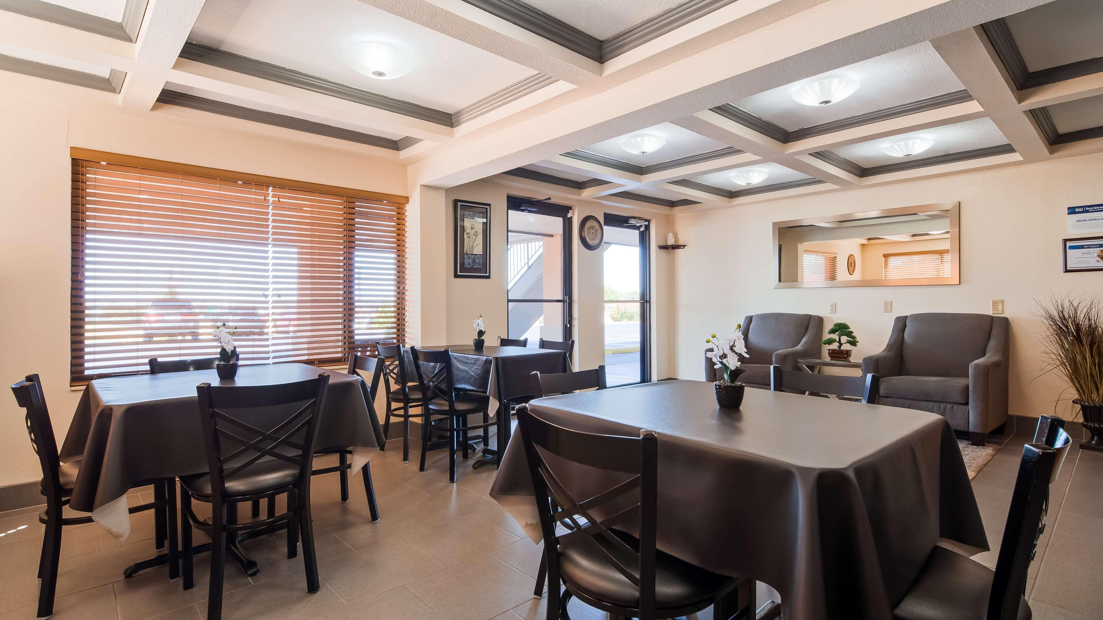 Best Western Montis Inn Сейнт Робърт Екстериор снимка
