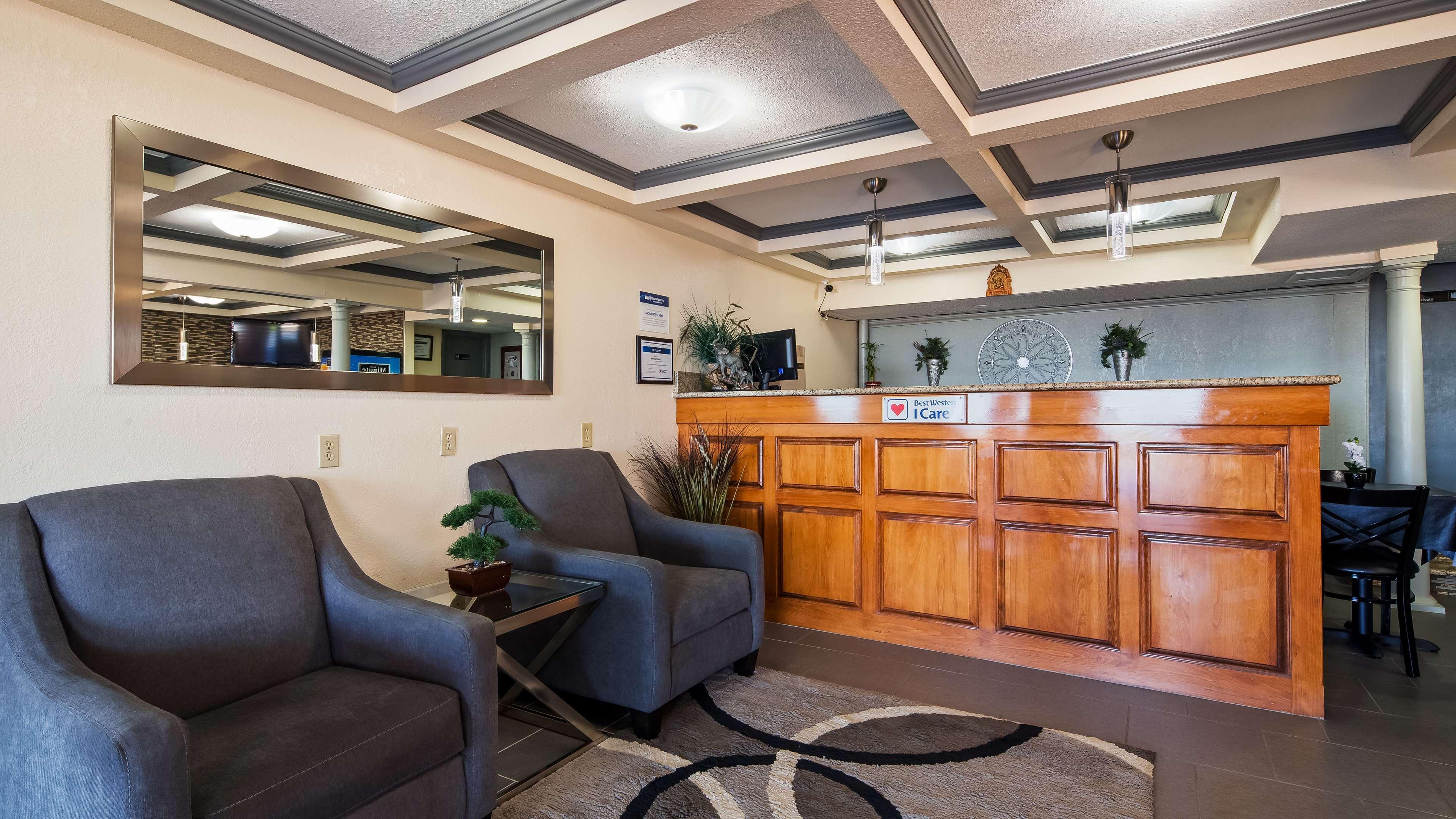 Best Western Montis Inn Сейнт Робърт Екстериор снимка