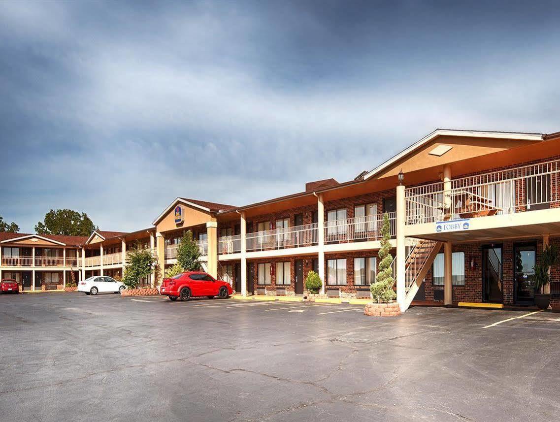 Best Western Montis Inn Сейнт Робърт Екстериор снимка